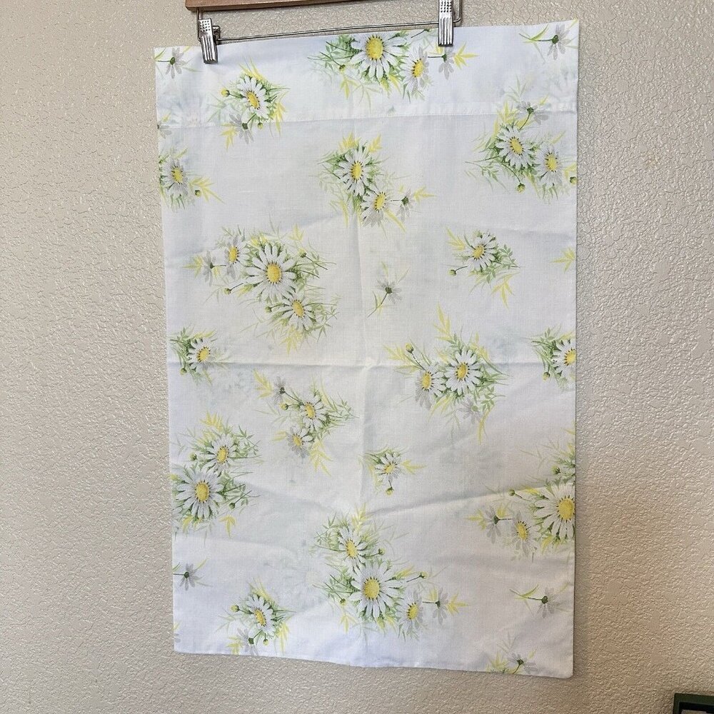 Vintage Springboard Floral Daisy Percale Pillowcase 30” X 20”